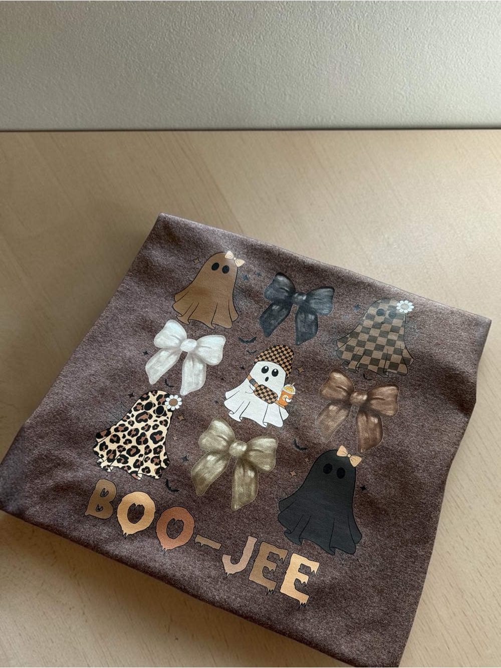 BOO-JEE Unisex Brown Halloween Ghost Graphic Tee